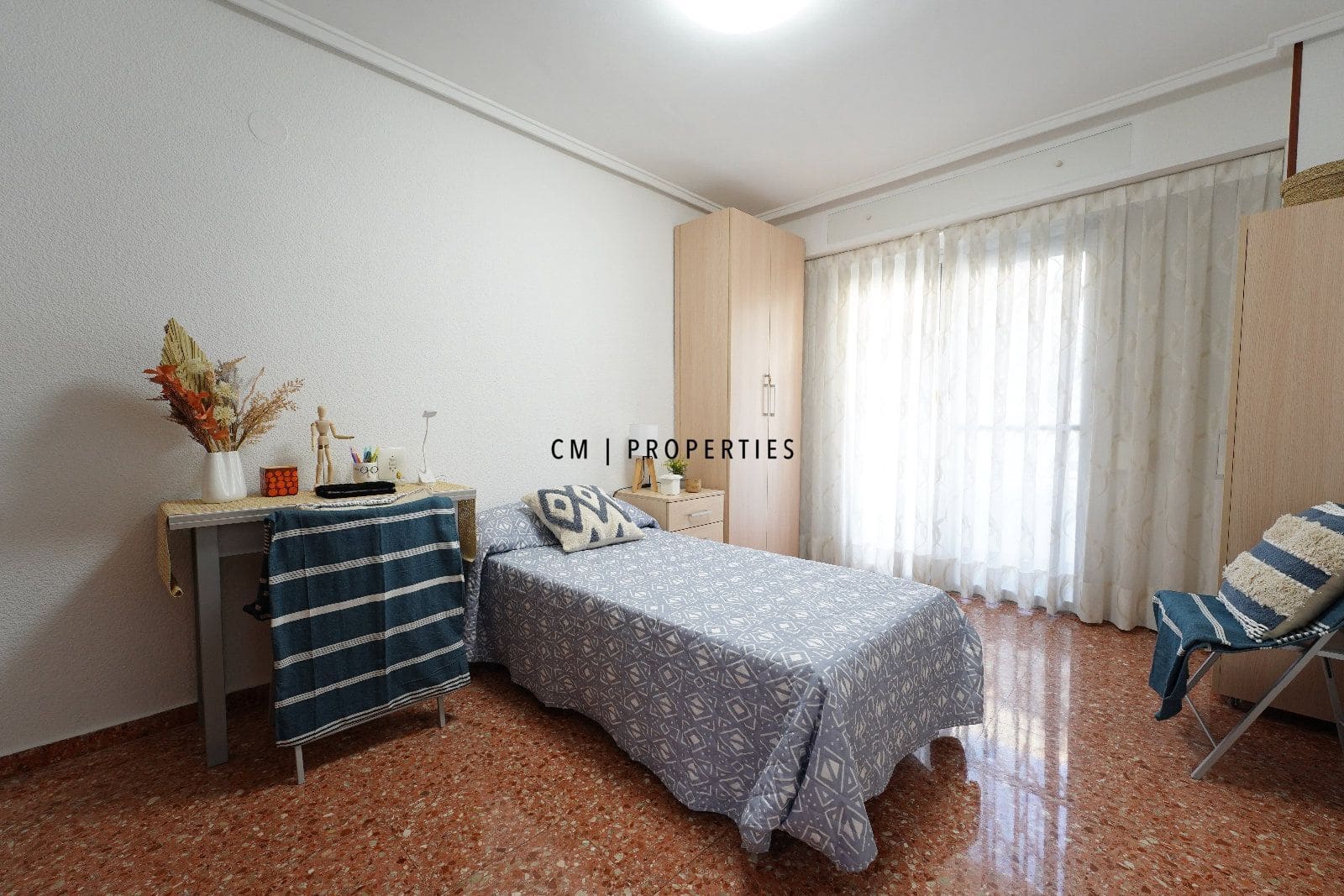 Piso de 4 habitaciones en València ciudad en venta - 410.000 € (Ref: 9223606)