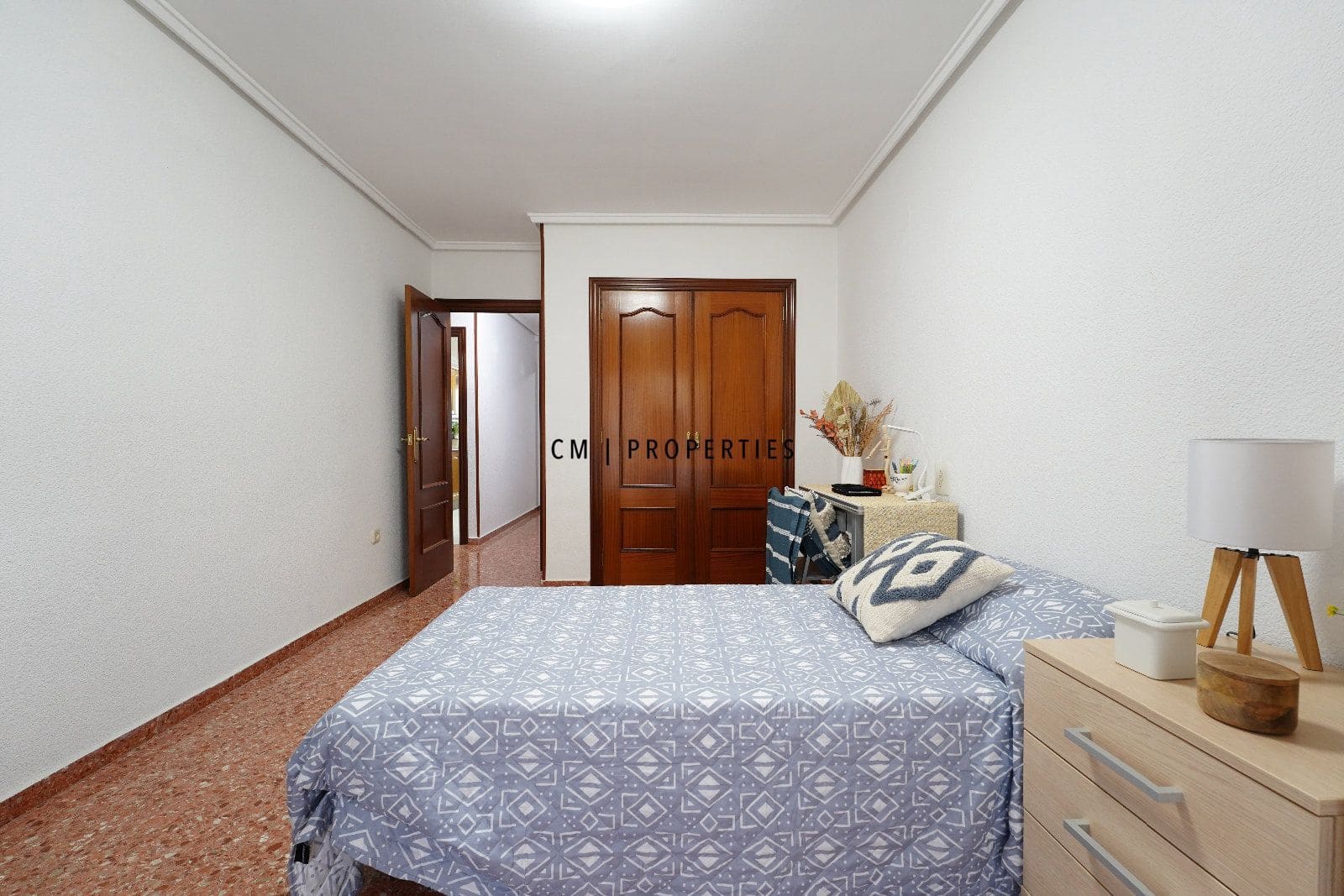 Piso de 4 habitaciones en València ciudad en venta - 410.000 € (Ref: 9223606)
