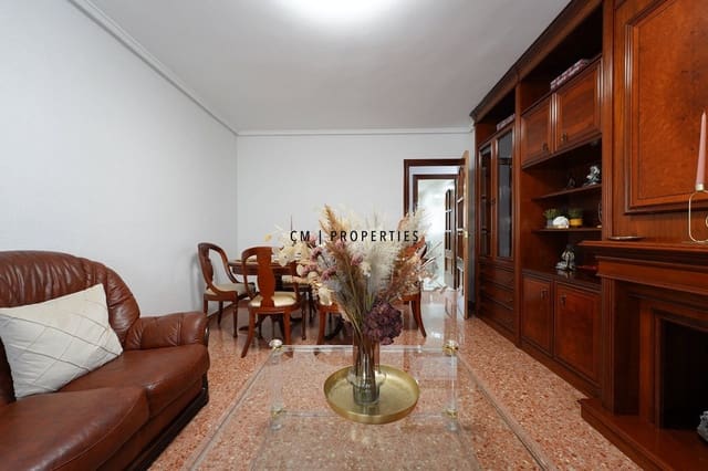 Piso de 4 habitaciones en Els Orriols, València ciudad en venta - 410.000 € (Ref: 9223606)