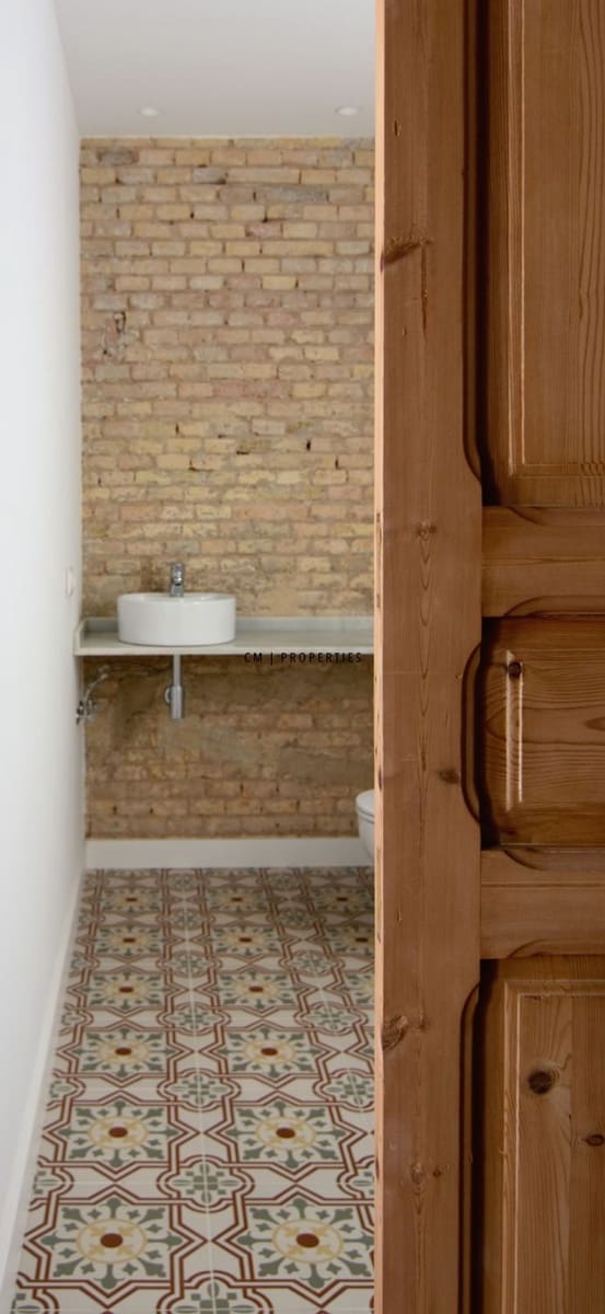 2 bedroom Flat for rent in Valencia city - € 1,950 (Ref: 9237857)