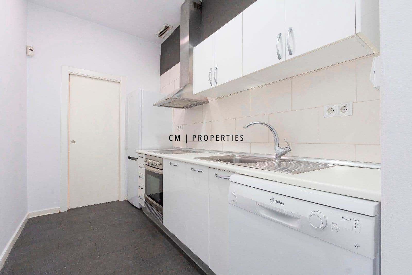 2 soveværelse Lejlighed til leje i Valencia by - € 1.800 (Ref: 9240710)