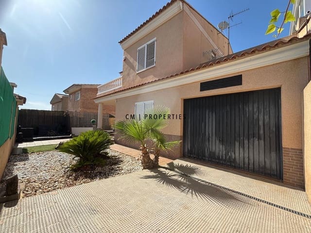 4 quarto Moradia para venda em Chiva com piscina garagem - 450 000 € (Ref: 9254406)