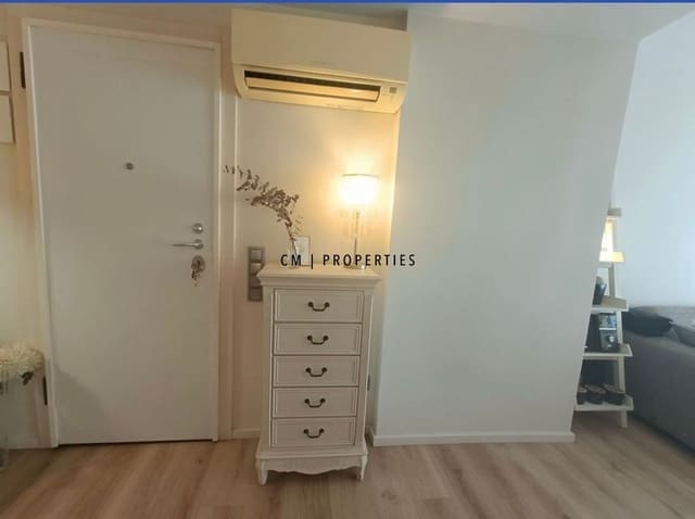 3 soveværelse Lejlighed til leje i Extramurs, Valencia by - € 1.500 (Ref: 9256228)