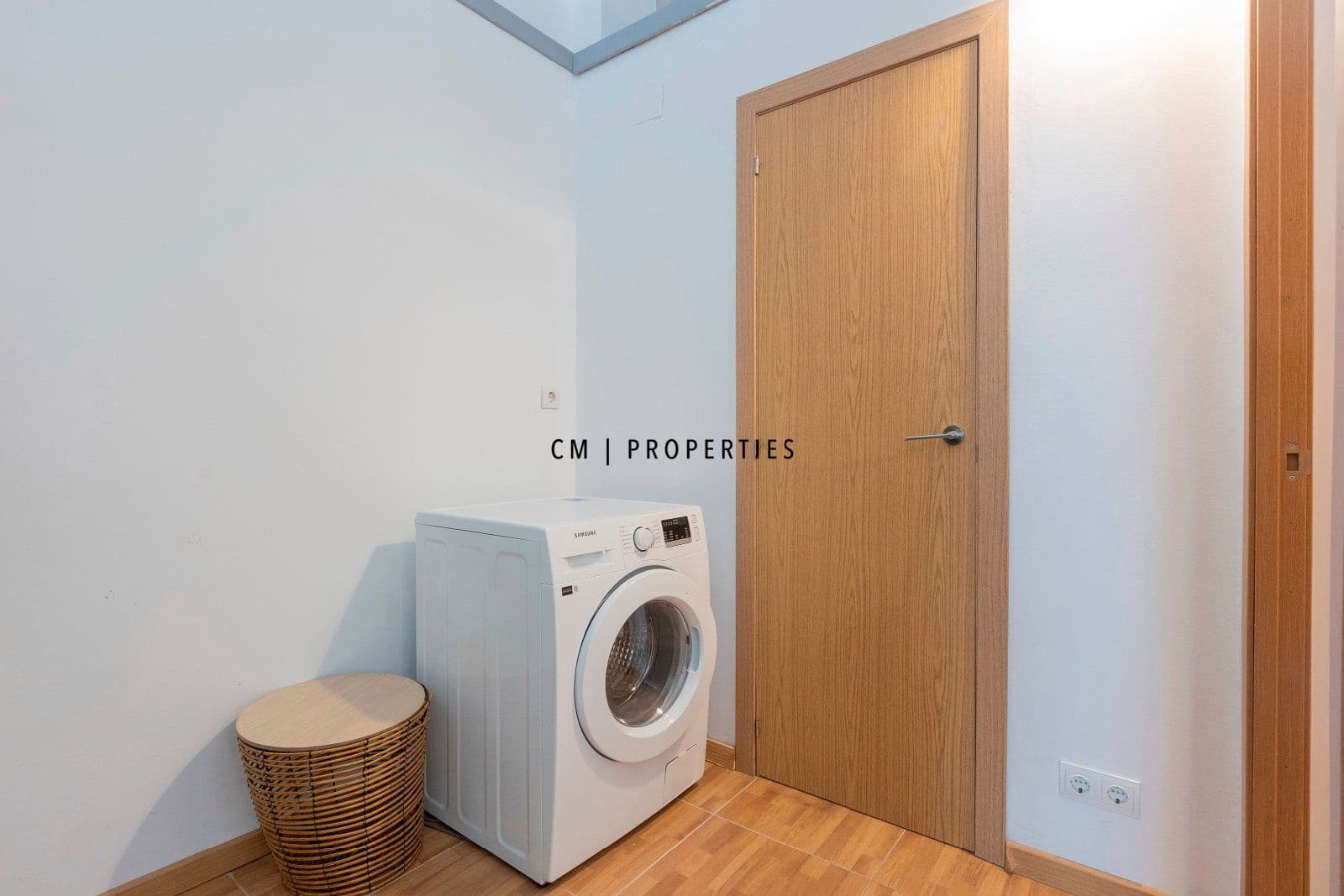 1 slaapkamer Flat te huur in Valencia stad - € 1.250 (Ref: 9278477)