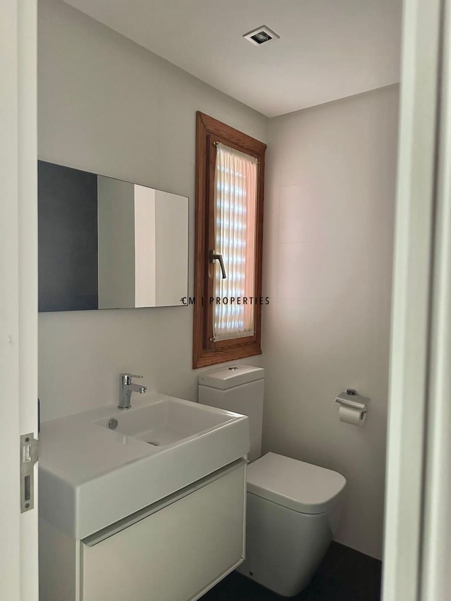 6 bedroom Villa for rent in Betera with pool garage - € 3,900 (Ref: 9278714)