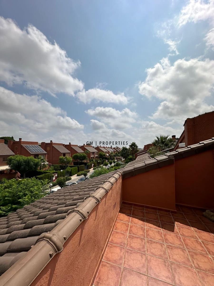 6 bedroom Villa for rent in Betera with pool garage - € 3,900 (Ref: 9278714)