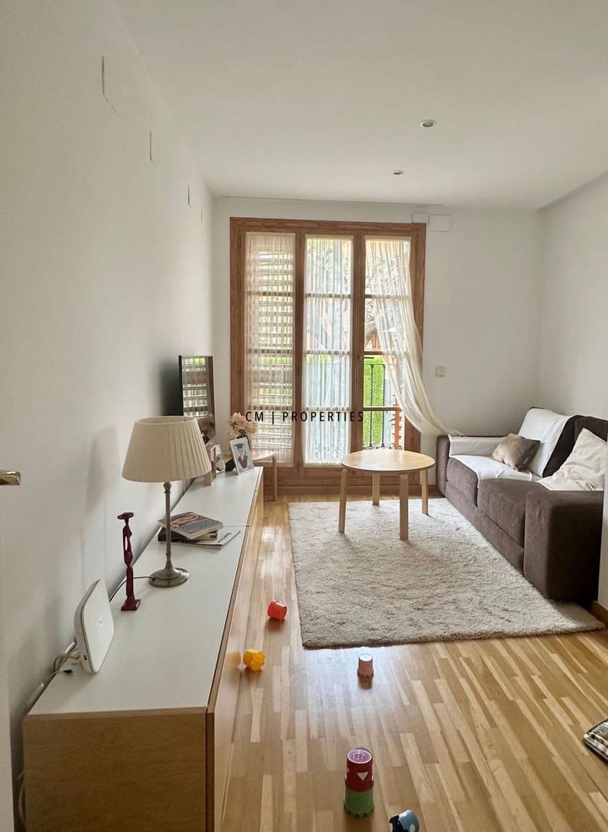 6 bedroom Villa for rent in Betera with pool garage - € 3,900 (Ref: 9278714)