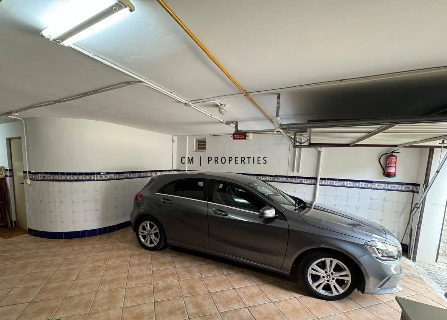 6 bedroom Villa for rent in Betera with pool garage - € 3,900 (Ref: 9278714)