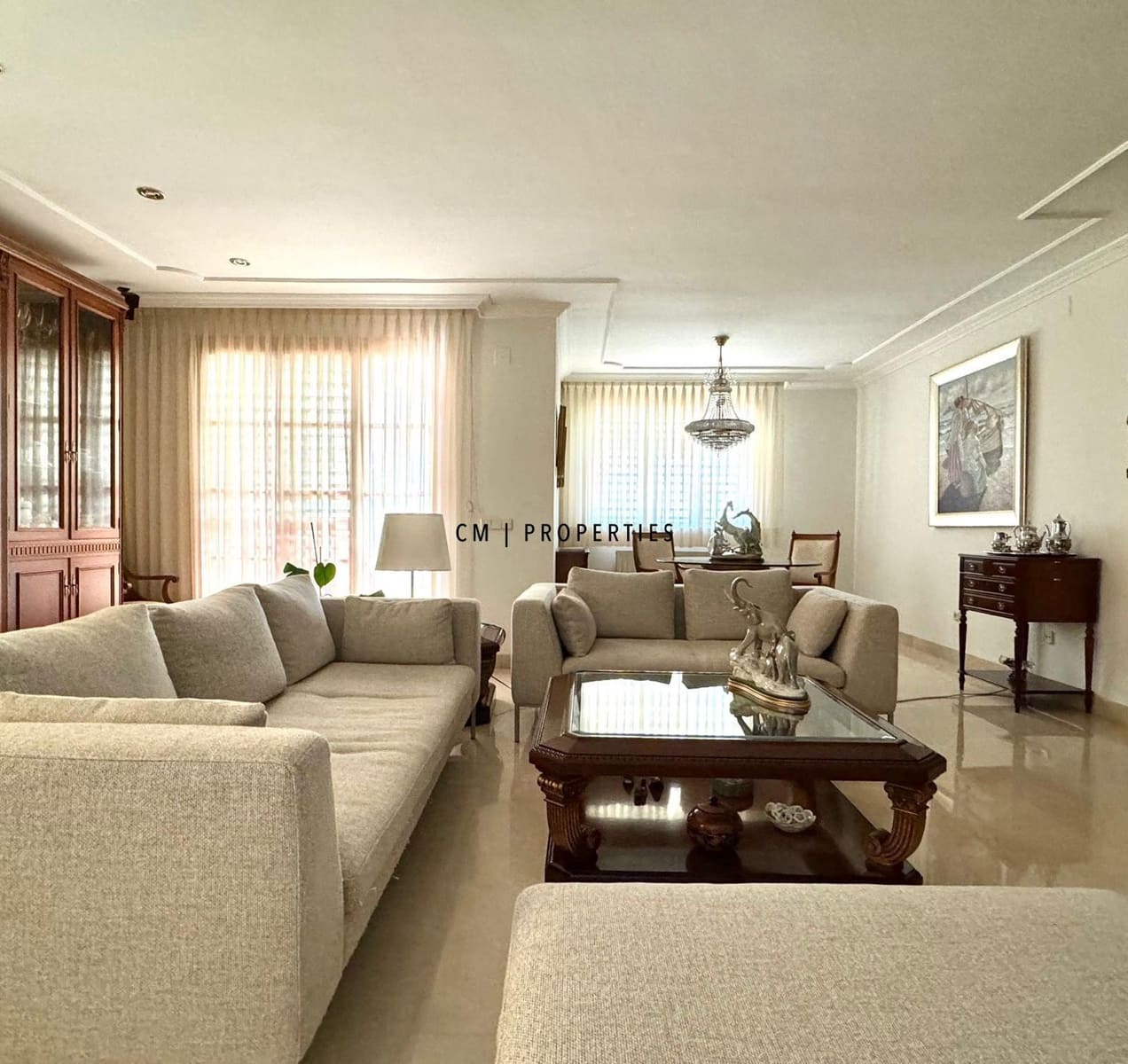 6 bedroom Villa for rent in Betera with pool garage - € 3,900 (Ref: 9278714)