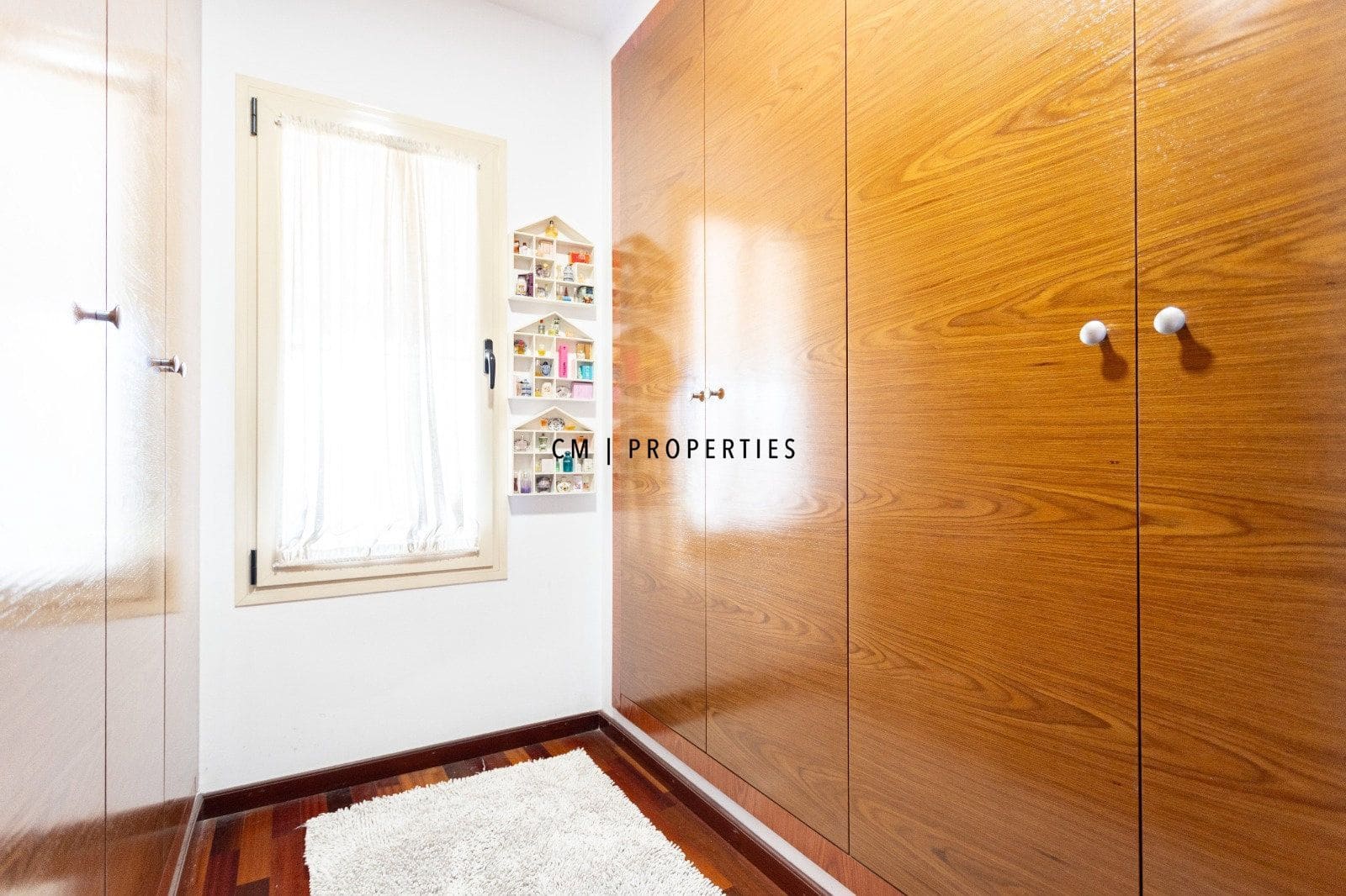 5 soveværelse Villa til salg i Betera med swimmingpool garage - € 750.000 (Ref: 9279750)