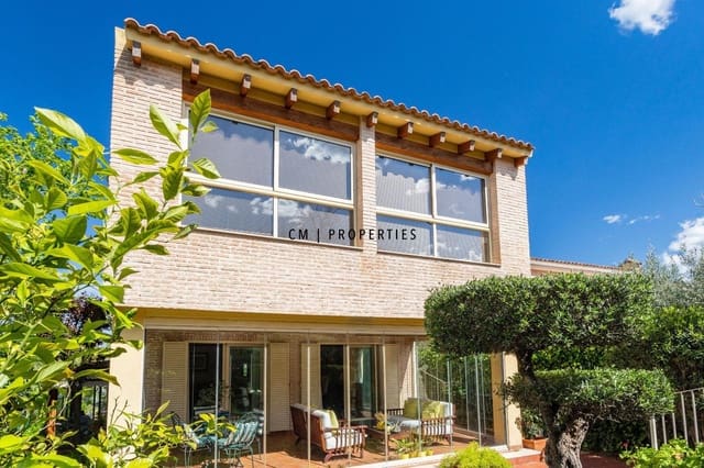 5 sovrum Villa till salu i Bétera med pool garage - 750 000 € (Ref: 9279750)