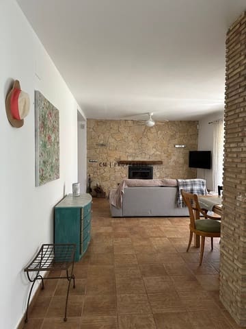 3 bedroom Villa for rent in Olocau with pool garage - € 2,000 (Ref: 9279850)