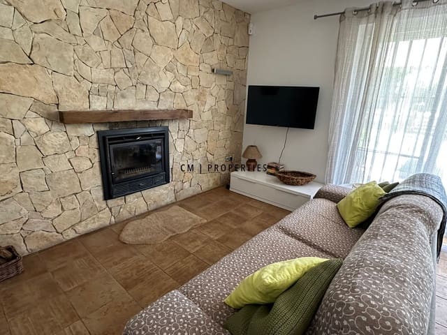 3 bedroom Villa for rent in Olocau with pool garage - € 2,000 (Ref: 9279850)