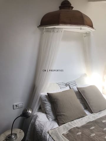 Penthouse de 2 chambres à louer à El Carme, Valence ville - 1 400 € (Ref: 9283032)