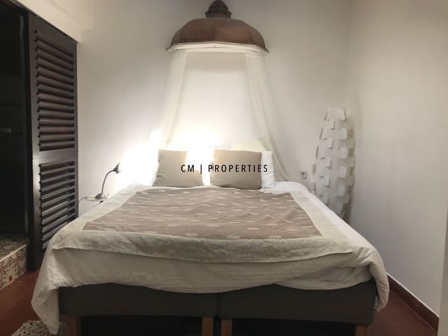 Penthouse de 2 chambres à louer à El Carme, Valence ville - 1 400 € (Ref: 9283032)