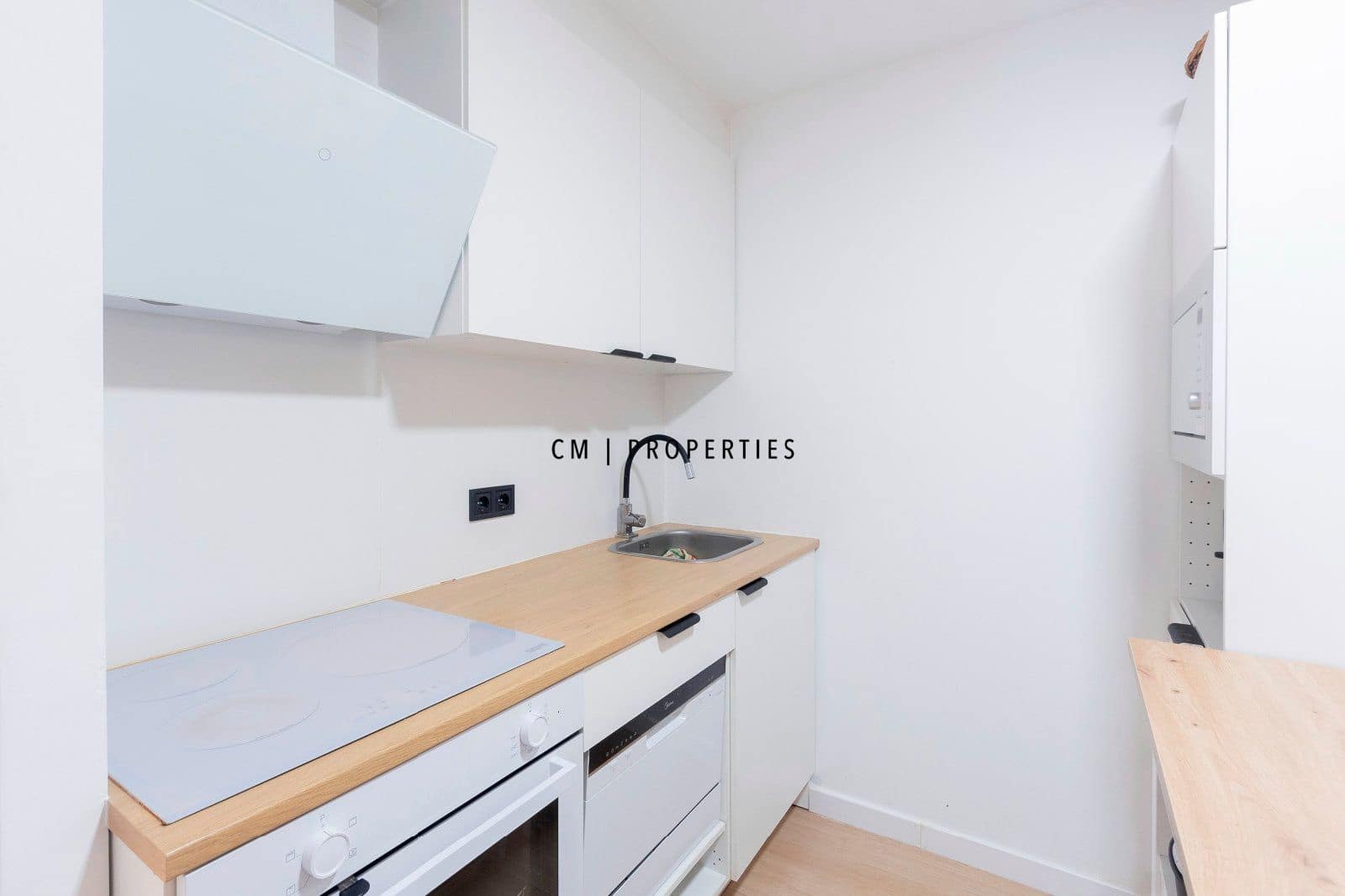 2 bedroom Flat for rent in Valencia city - € 1,450 (Ref: 9283452)