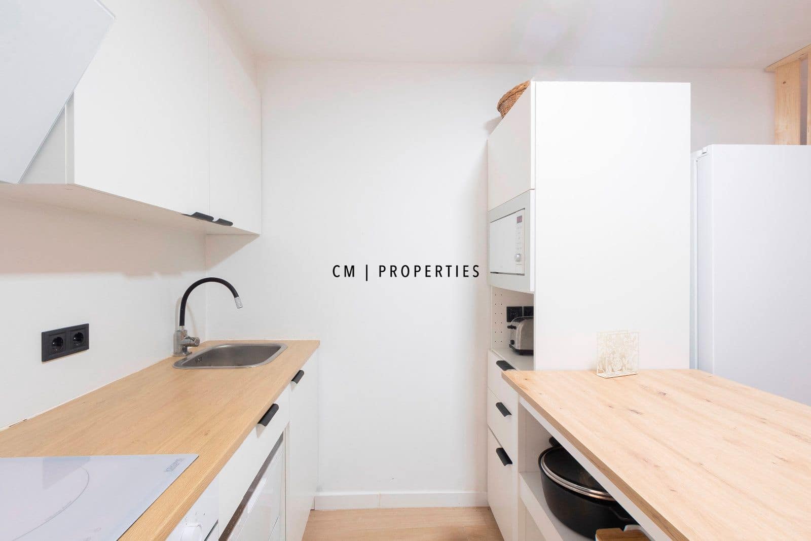 2 bedroom Flat for rent in Valencia city - € 1,450 (Ref: 9283452)