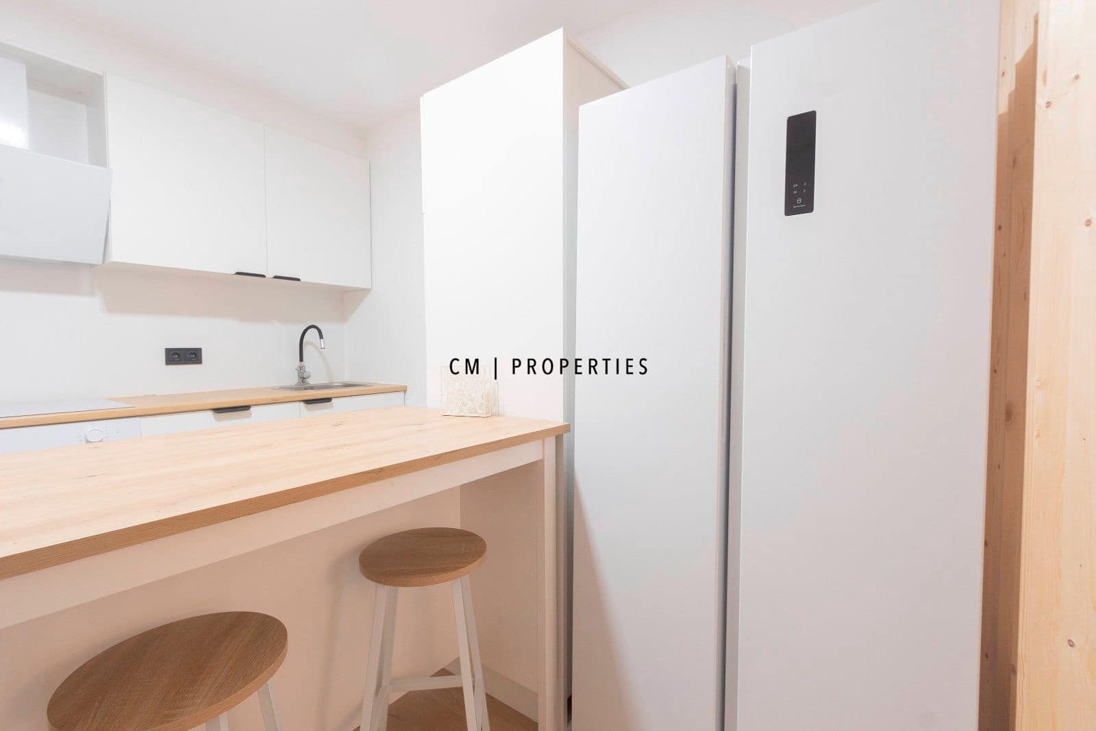 2 bedroom Flat for rent in Valencia city - € 1,450 (Ref: 9283452)