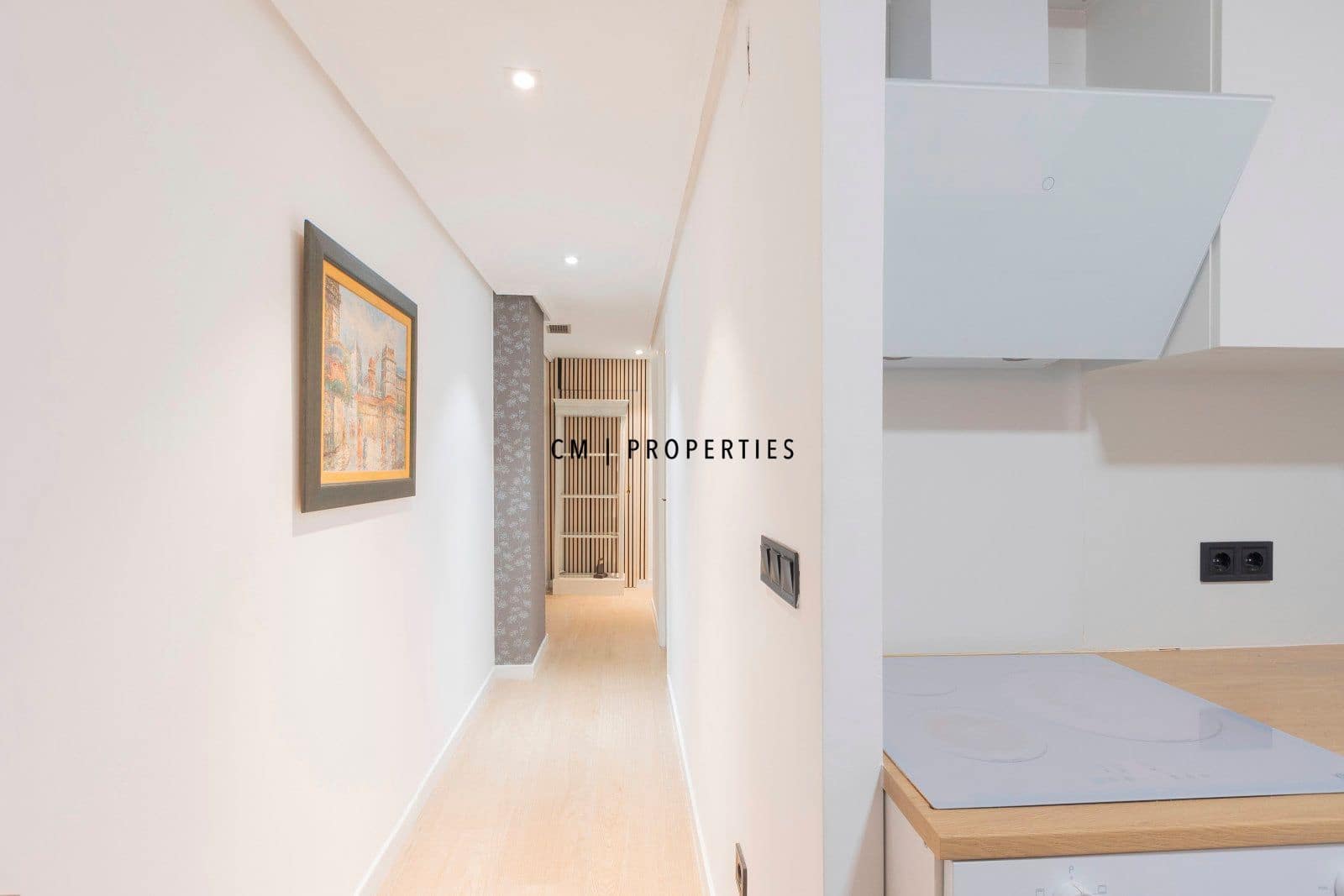 2 bedroom Flat for rent in Valencia city - € 1,450 (Ref: 9283452)