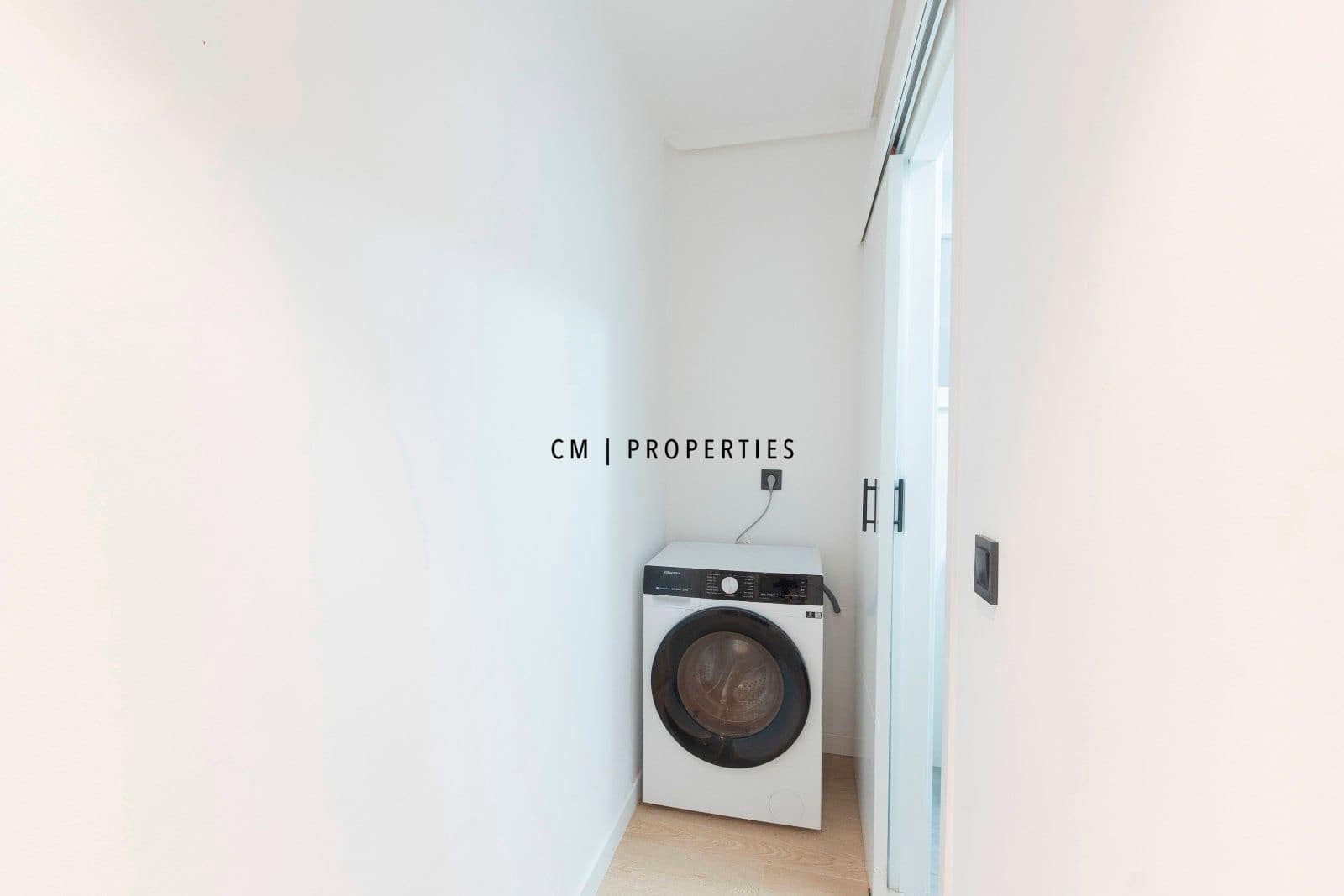 2 bedroom Flat for rent in Valencia city - € 1,450 (Ref: 9283452)