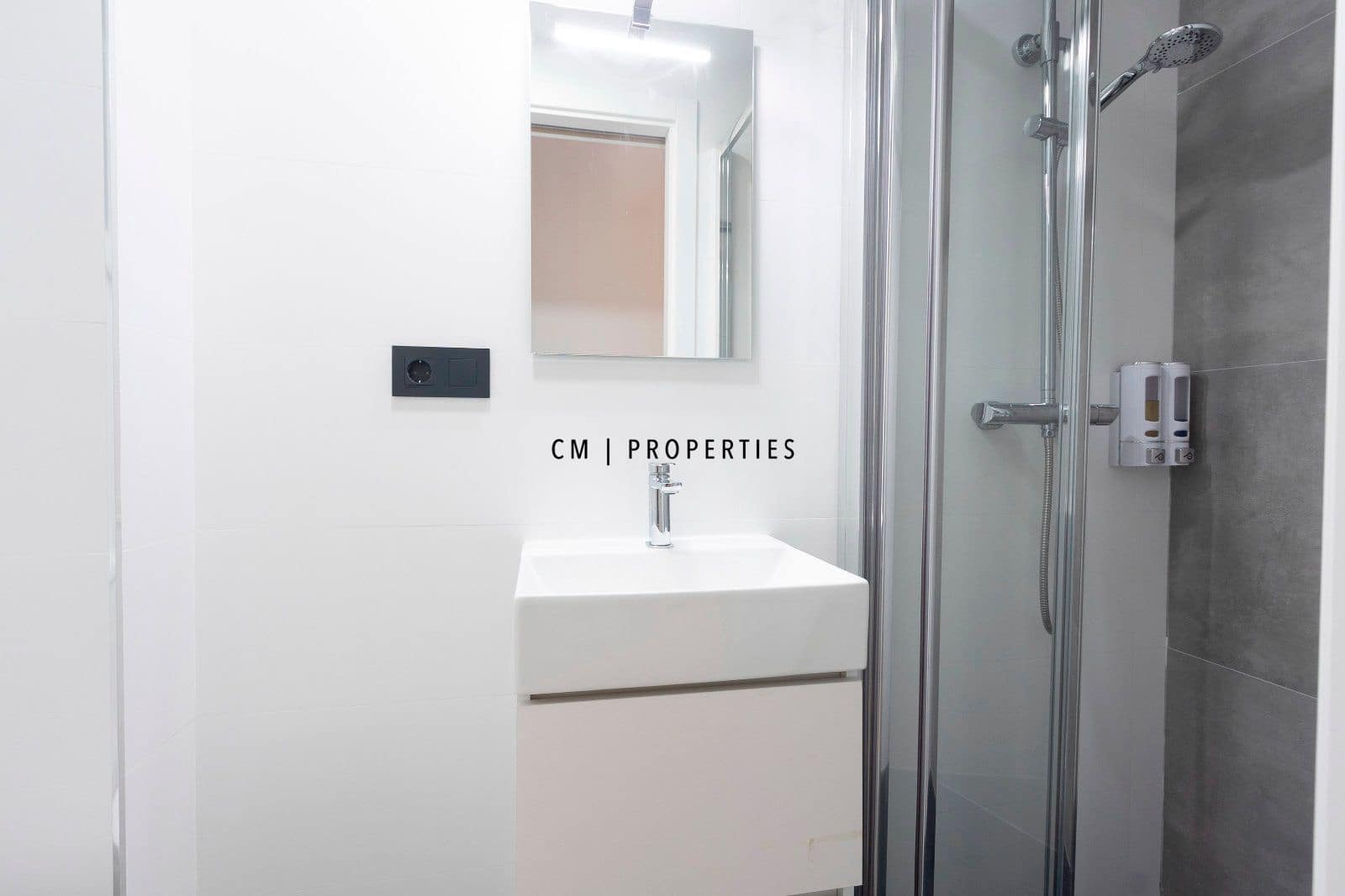 2 bedroom Flat for rent in Valencia city - € 1,450 (Ref: 9283452)