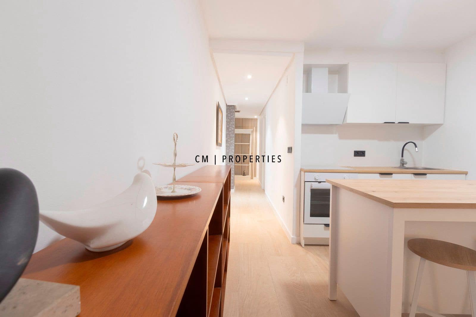 2 bedroom Flat for rent in Valencia city - € 1,450 (Ref: 9283452)