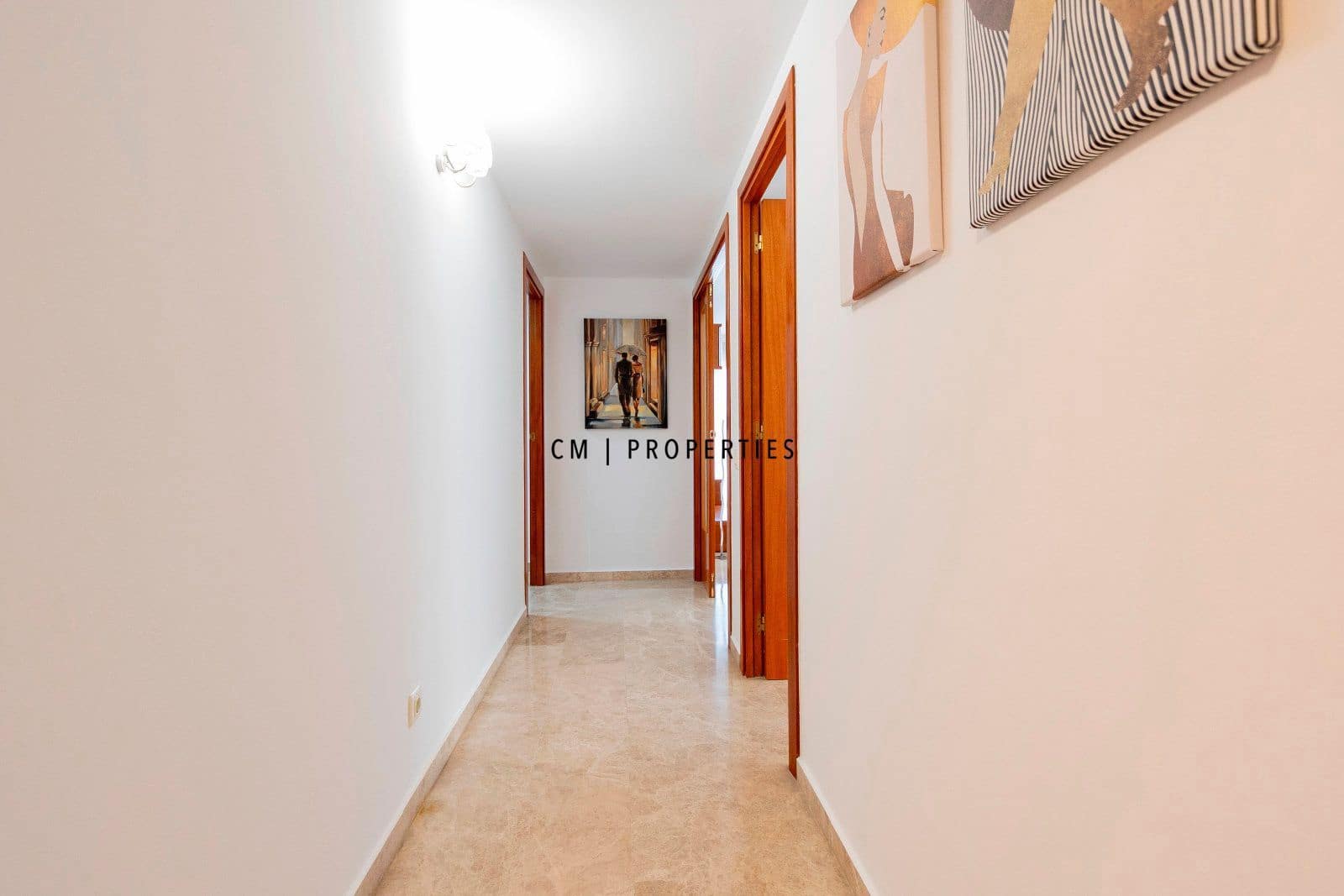 Piso de 3 habitaciones en València ciudad en alquiler con garaje - 2.200 € (Ref: 9292332)