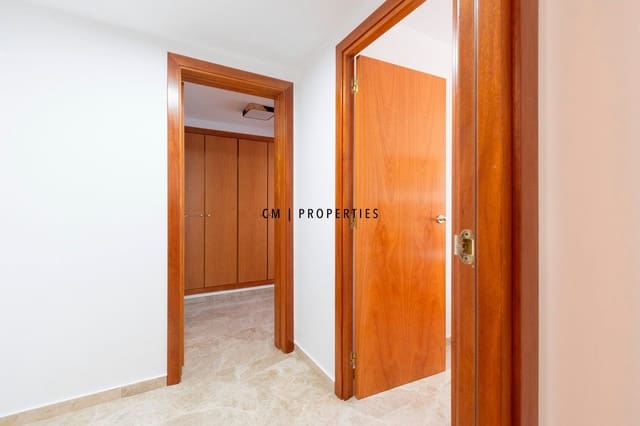 Piso de 3 habitaciones en València ciudad en alquiler con garaje - 2.200 € (Ref: 9292332)