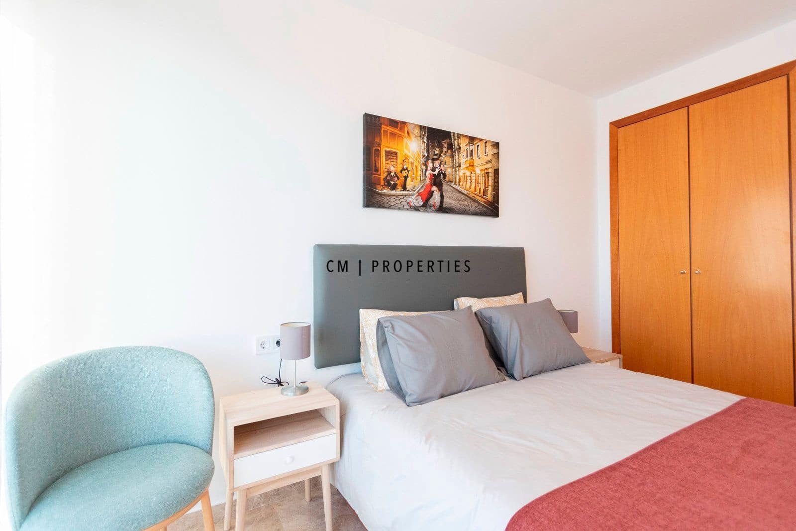 Piso de 3 habitaciones en València ciudad en alquiler con garaje - 2.200 € (Ref: 9292332)
