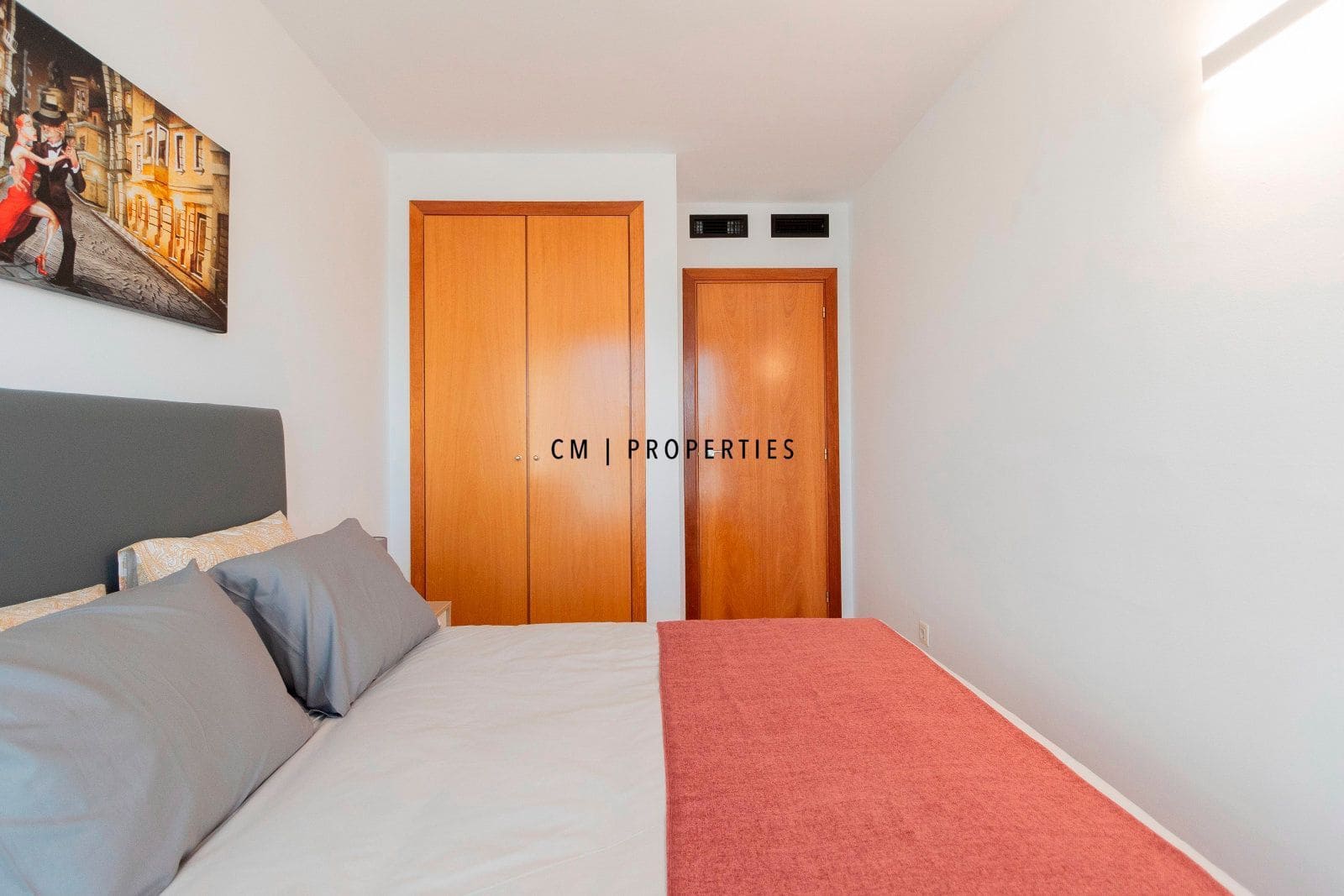 Piso de 3 habitaciones en València ciudad en alquiler con garaje - 2.200 € (Ref: 9292332)