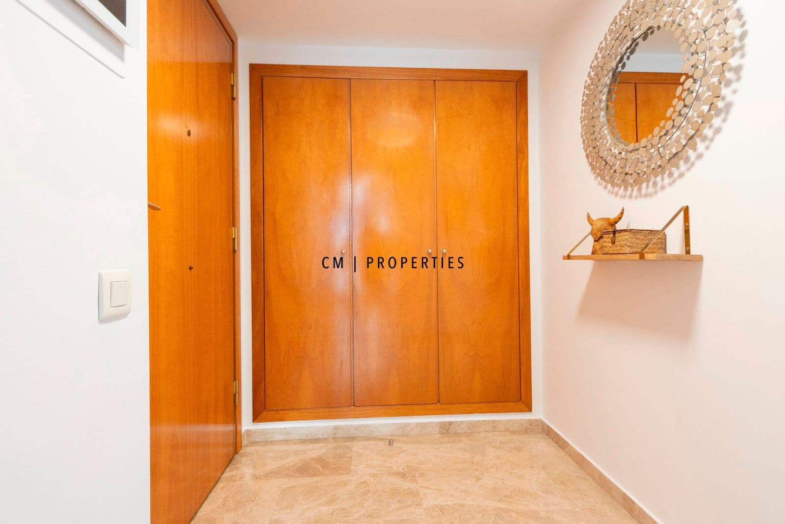 Piso de 3 habitaciones en València ciudad en alquiler con garaje - 2.200 € (Ref: 9292332)