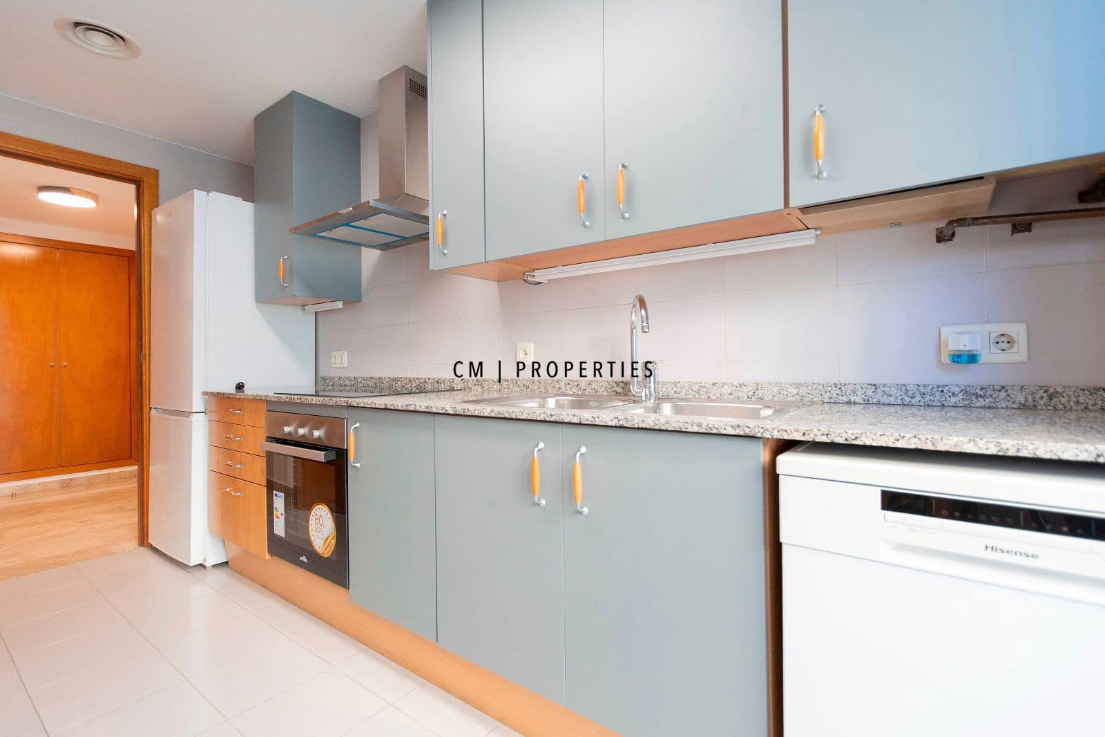 Piso de 3 habitaciones en València ciudad en alquiler con garaje - 2.200 € (Ref: 9292332)