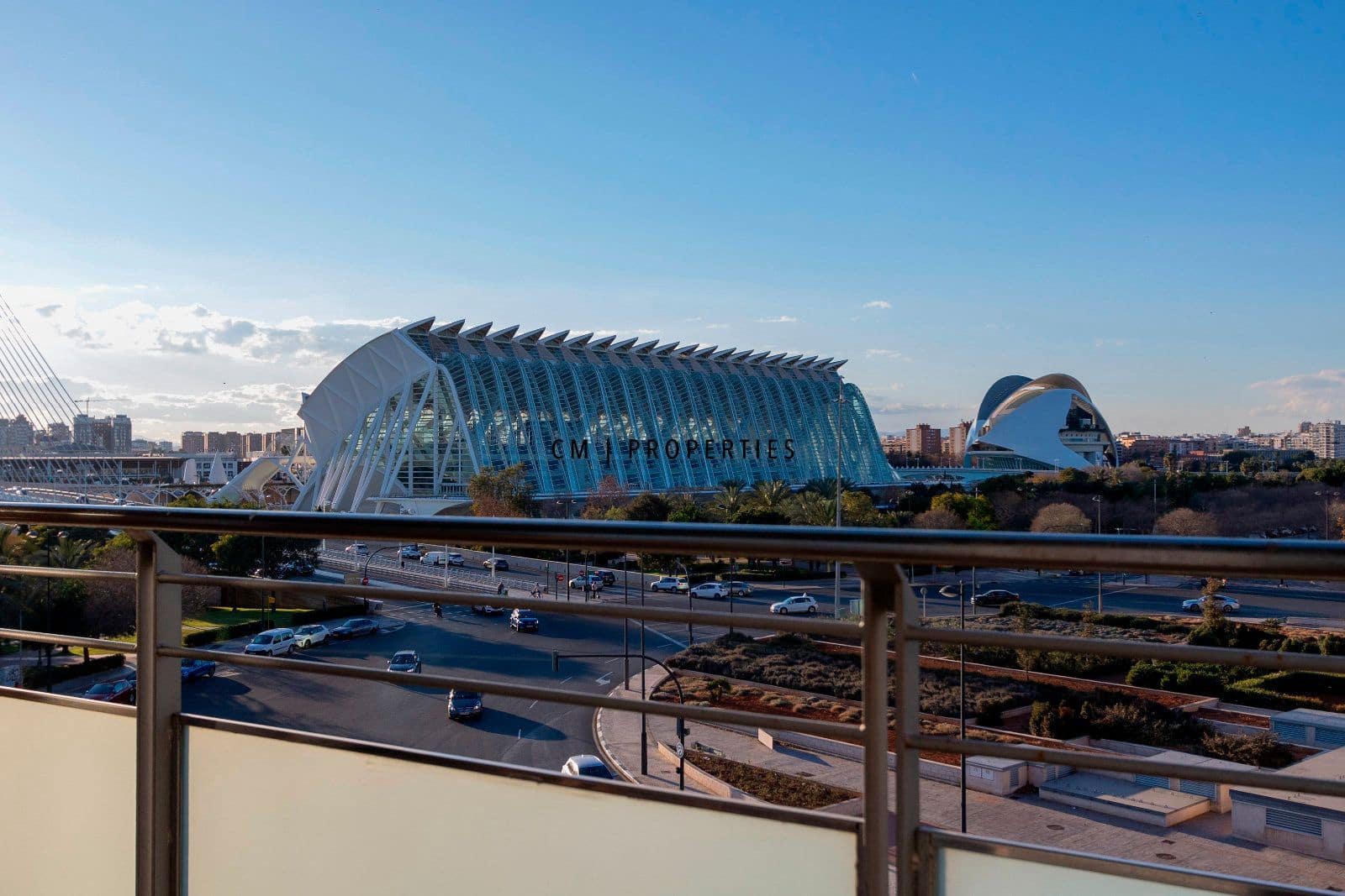 Piso de 3 habitaciones en València ciudad en alquiler con garaje - 2.200 € (Ref: 9292332)