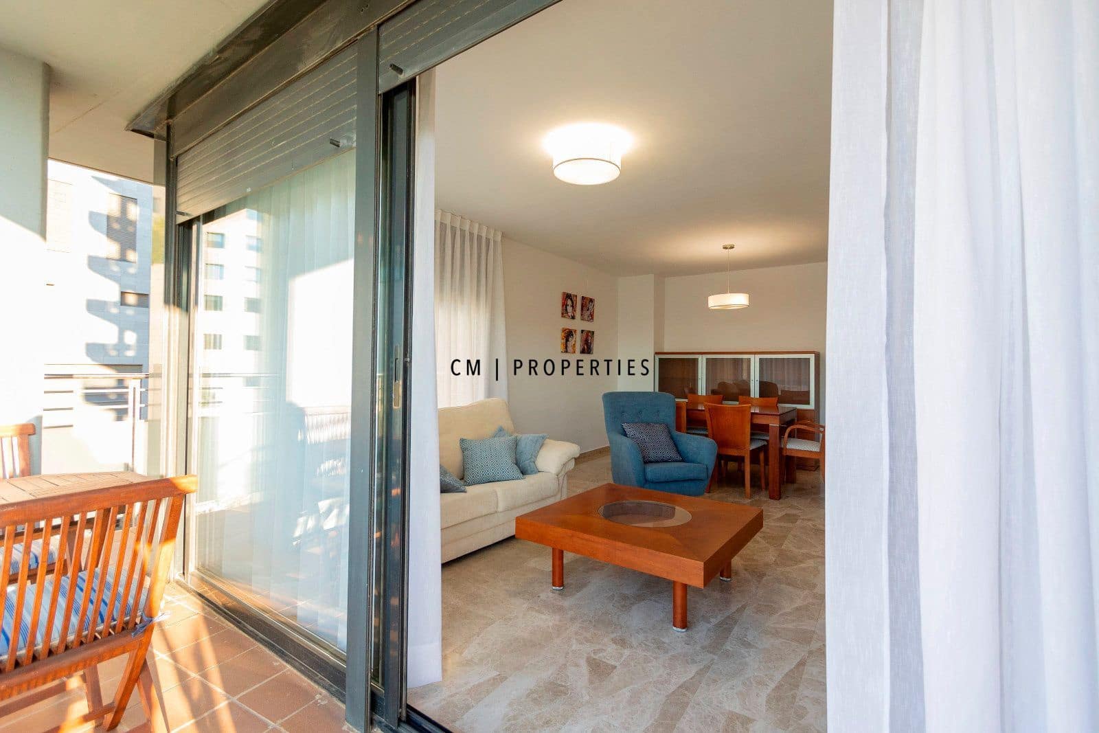 Piso de 3 habitaciones en València ciudad en alquiler con garaje - 2.200 € (Ref: 9292332)