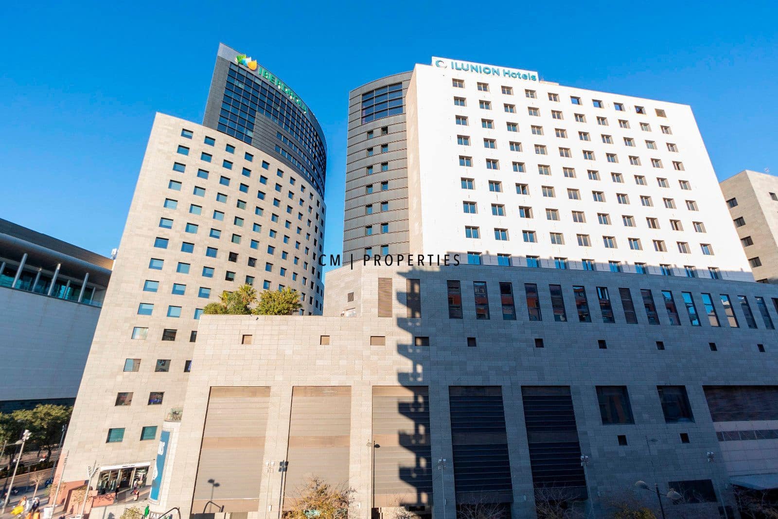 Piso de 3 habitaciones en València ciudad en alquiler con garaje - 2.200 € (Ref: 9292332)