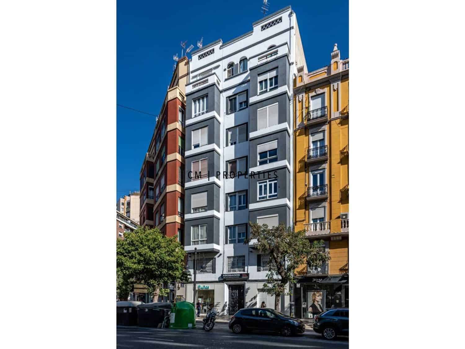4 soveværelse Lejlighed til salg i Valencia by - € 475.000 (Ref: 9296396)