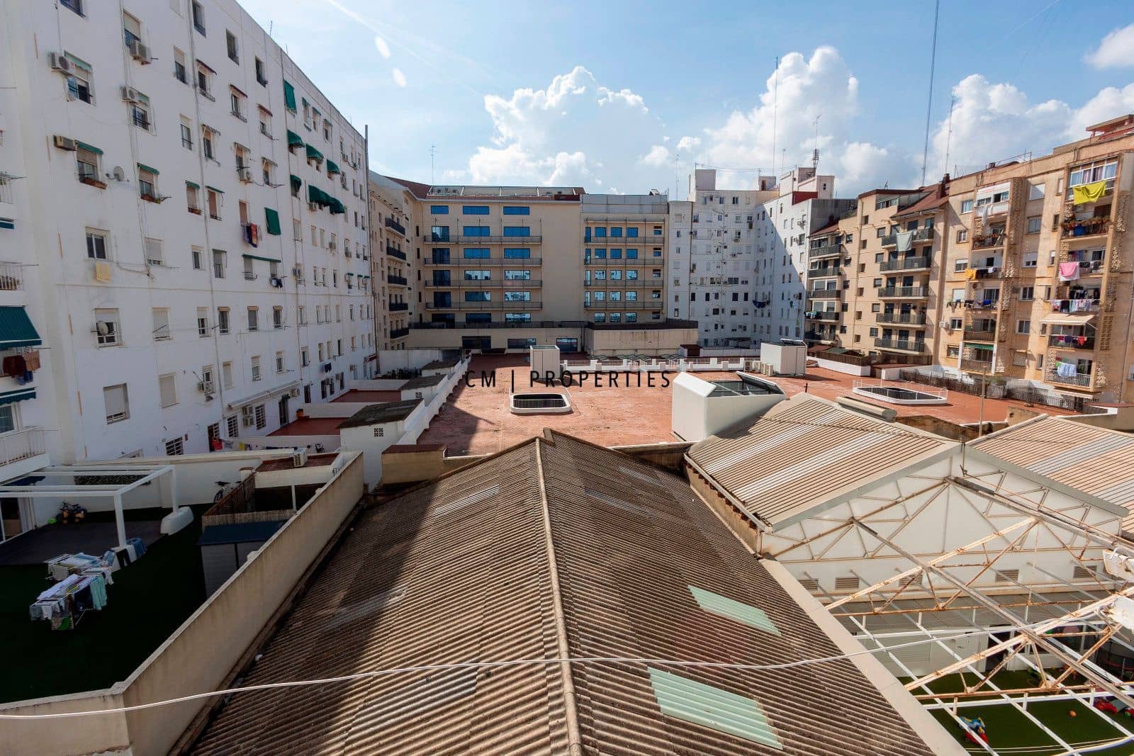 4 bedroom Flat for rent in Valencia city - € 1,350 (Ref: 9311948)