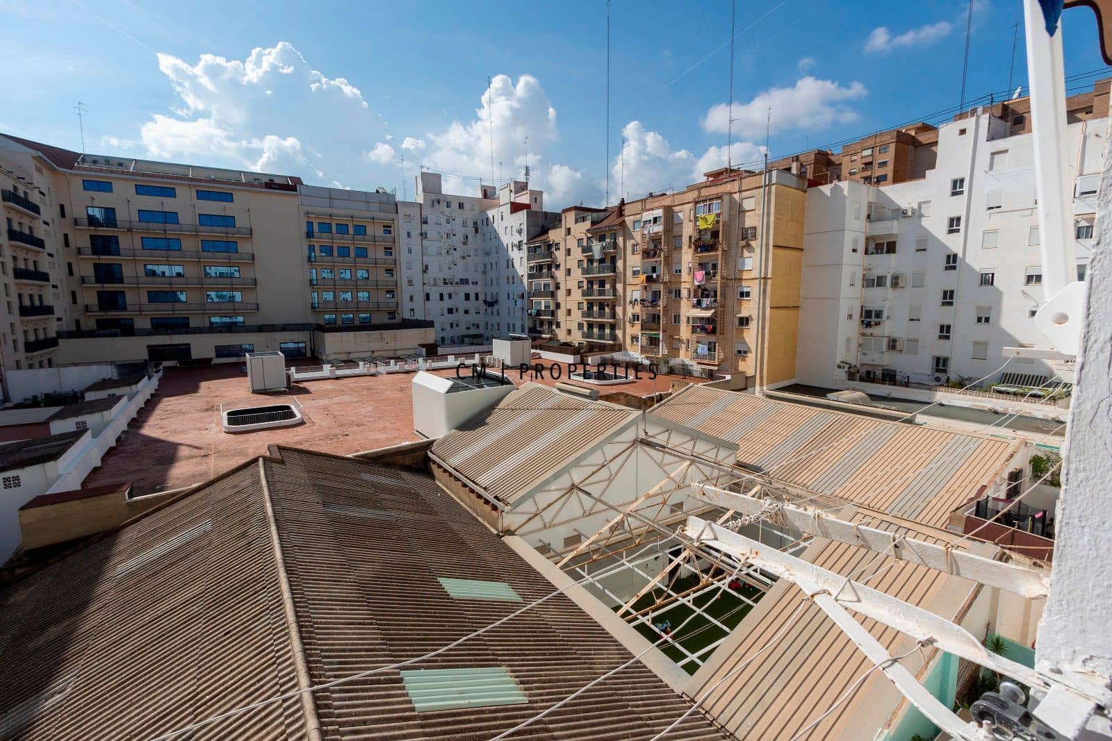 4 bedroom Flat for rent in Valencia city - € 1,350 (Ref: 9311948)