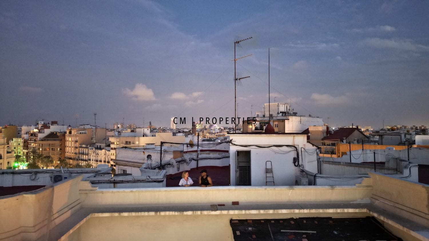 3 sovrum Lägenhet att hyra i Valencia stad - 2 400 € (Ref: 9325162)