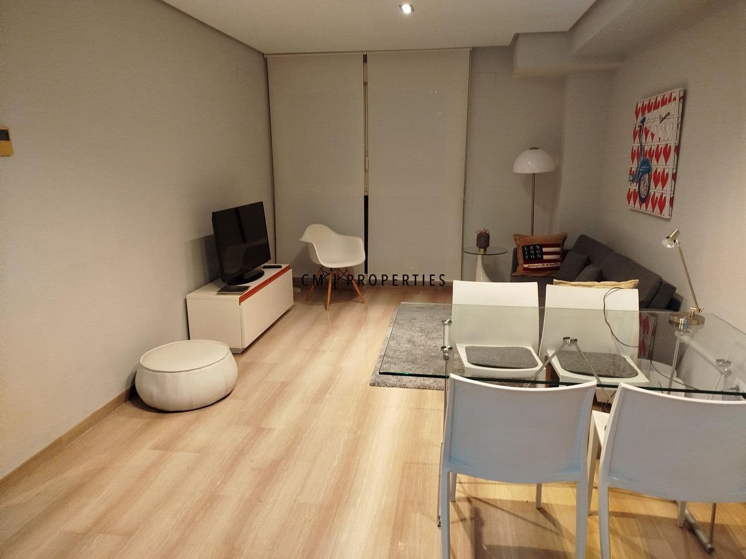 1 makuuhuone Asunto vuokrattavana paikassa Valencia kaupunki mukana uima-altaan 
autotalli - 1 650 € (Ref: 9325637)