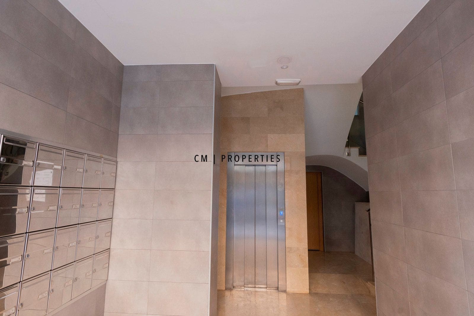 4 soveværelse Lejlighed til salg i Valencia by - € 340.000 (Ref: 9329770)