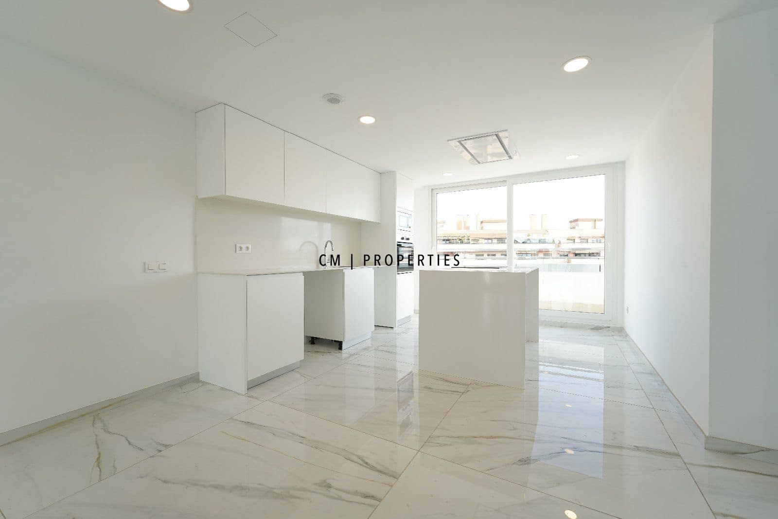 3 sovrum Takvåning att hyra i Valencia stad med garage - 5 000 € (Ref: 9335612)