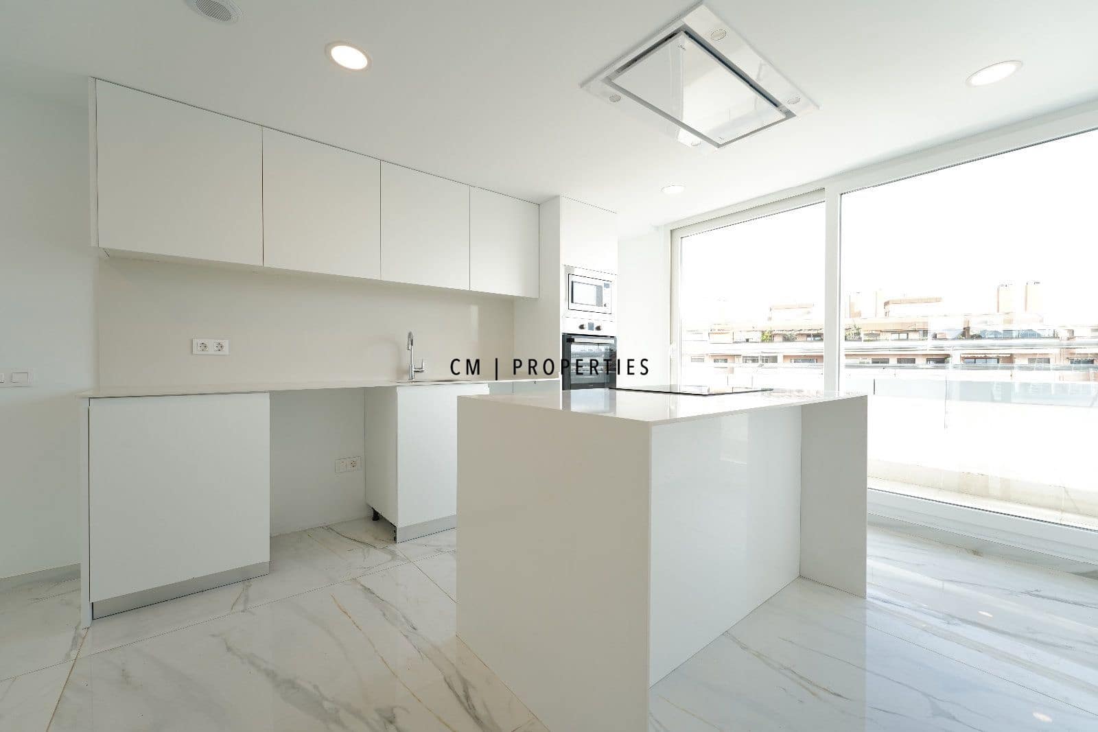 3 sovrum Takvåning att hyra i Valencia stad med garage - 5 000 € (Ref: 9335612)