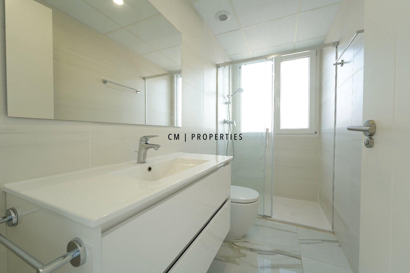 3 sovrum Takvåning att hyra i Valencia stad med garage - 5 000 € (Ref: 9335612)