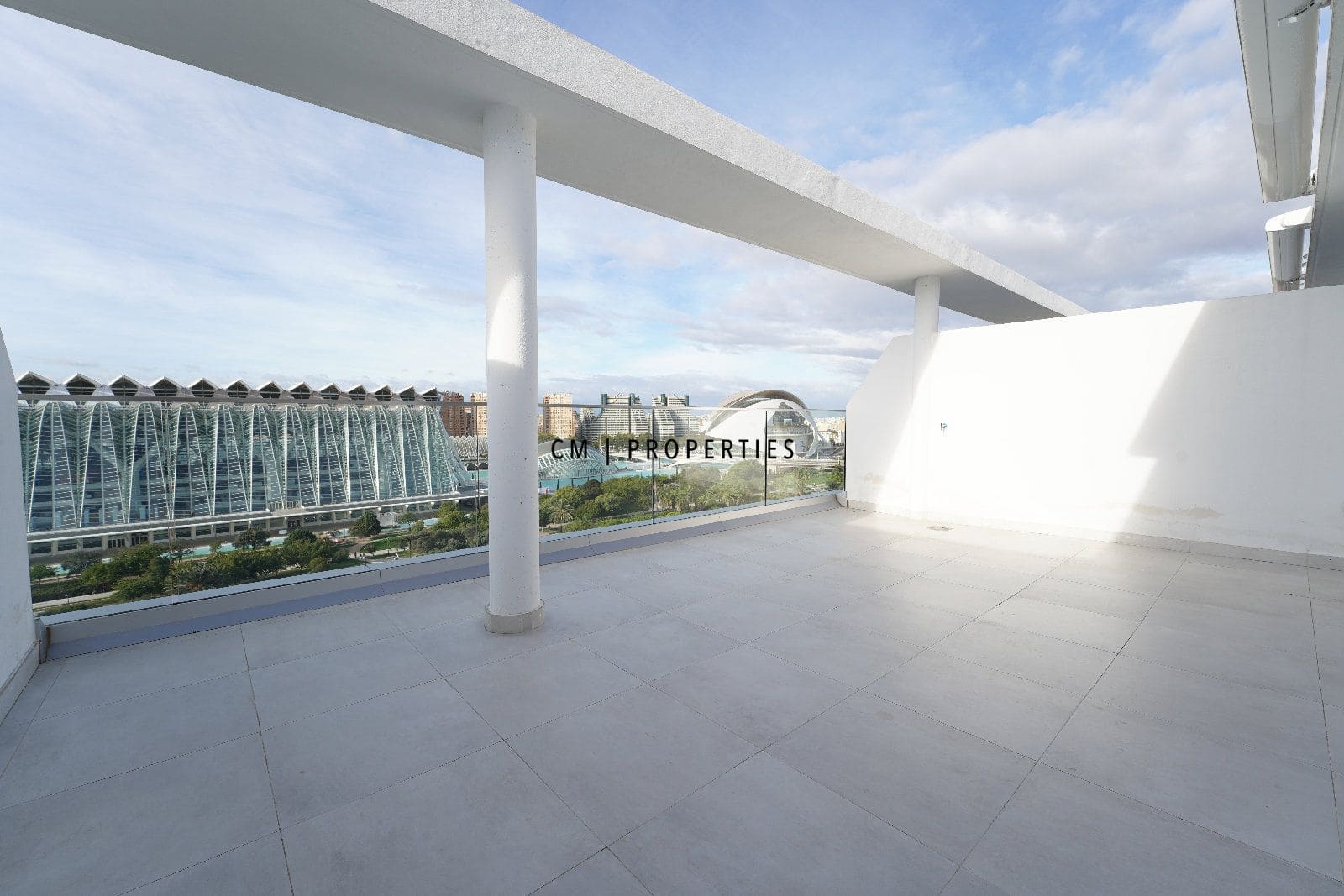 3 sovrum Takvåning att hyra i Valencia stad med garage - 5 000 € (Ref: 9335612)