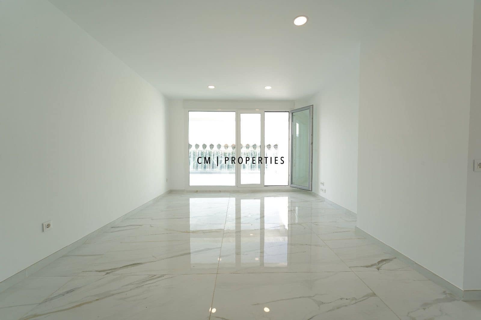 3 sovrum Takvåning att hyra i Valencia stad med garage - 5 000 € (Ref: 9335612)