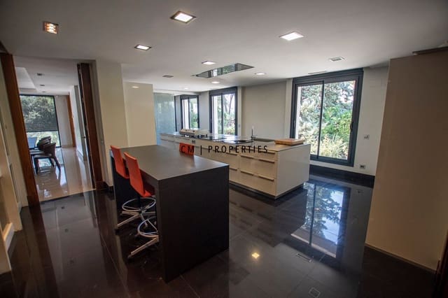 8 sypialnia Willa na sprzedaż w Miasto Madryt z basenem garażem - 3 500 000 € (Ref: 9341160)