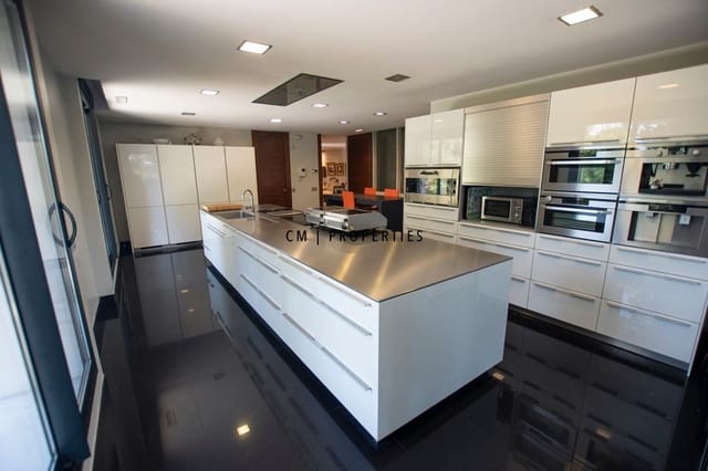 8 sypialnia Willa na sprzedaż w Miasto Madryt z basenem garażem - 3 500 000 € (Ref: 9341160)