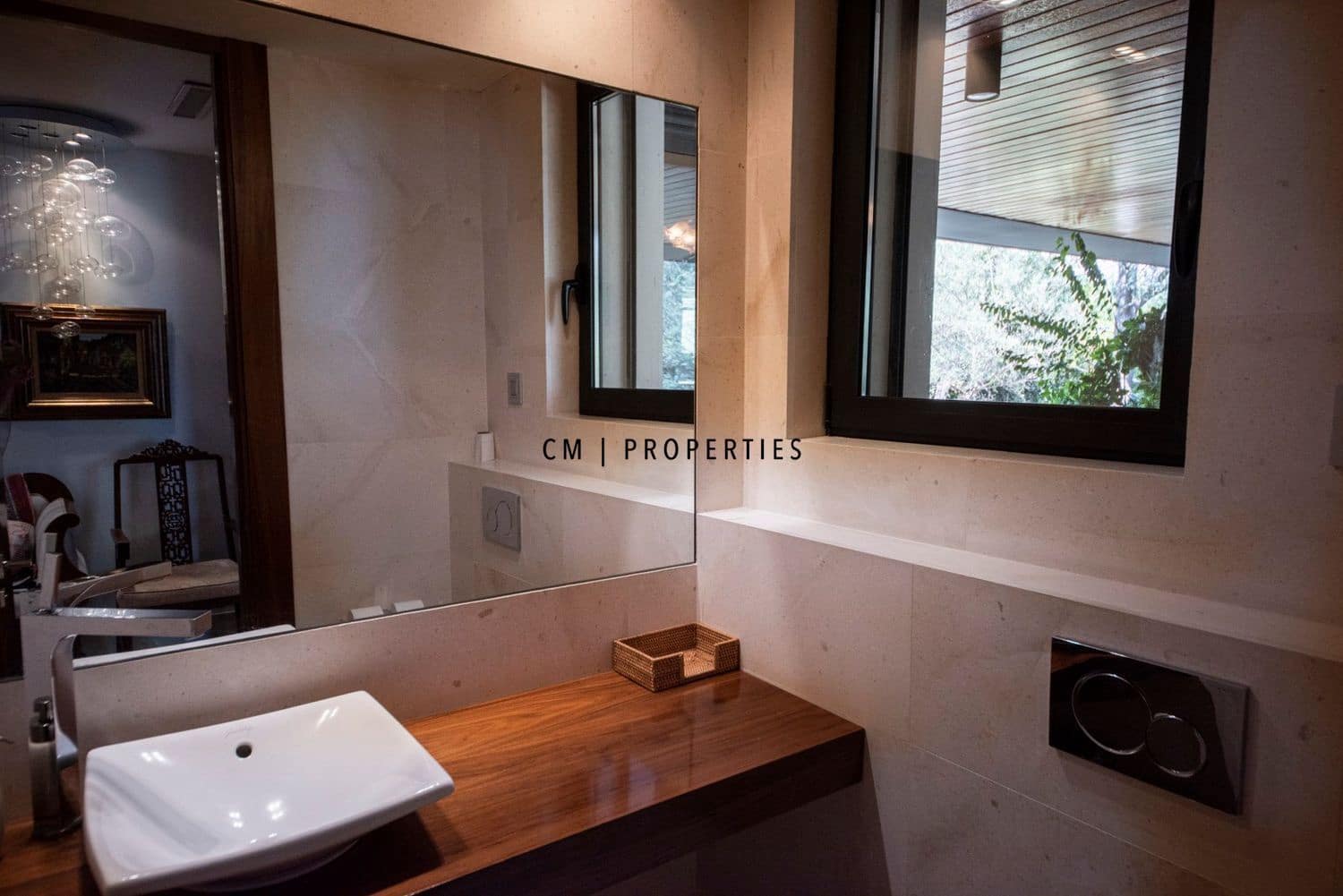 8 bedroom Villa for sale in Madrid city with pool garage - € 3,500,000 (Ref: 9341160)