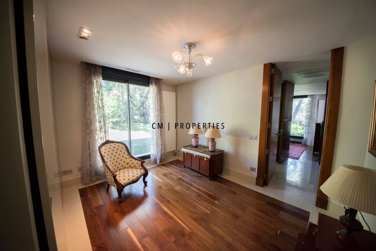 8 bedroom Villa for sale in Madrid city with pool garage - € 3,500,000 (Ref: 9341160)